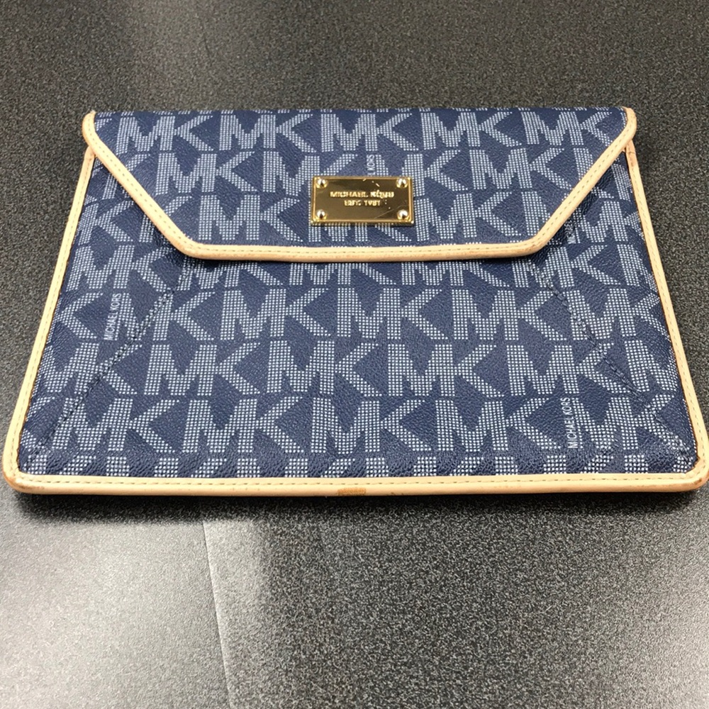 Michael Kors Signature blue leather tablet cover